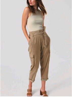 WHBM Extra High Relaxed Tapered Crop Capri Ankle Pants 6 Cargo Utility Khaki
